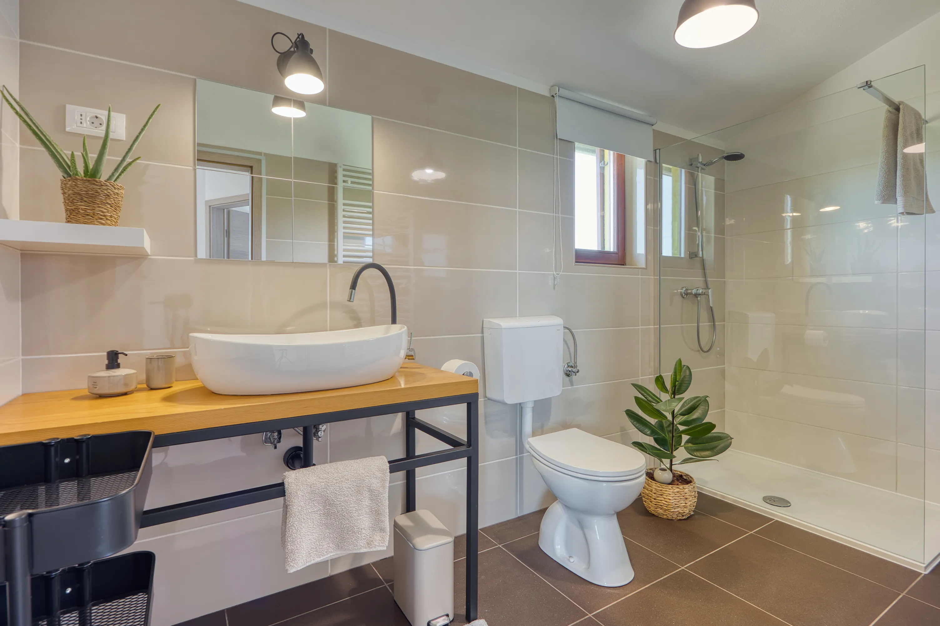 Second bathroom at Casa Lera